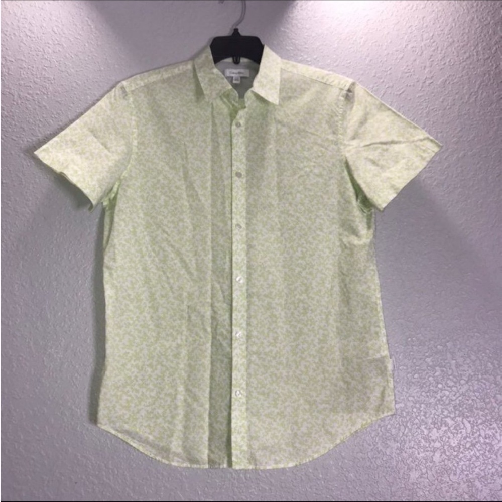 Calvin Klein Light Green Short-Sleeve Button-Down Shirt